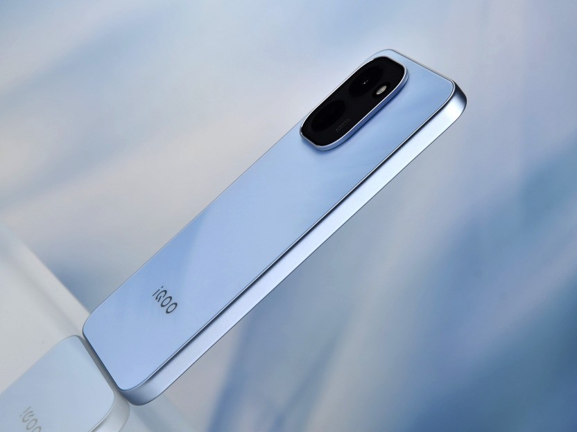 配置倒翻天罡，体验究竟如何？iQOO Z11全面评测