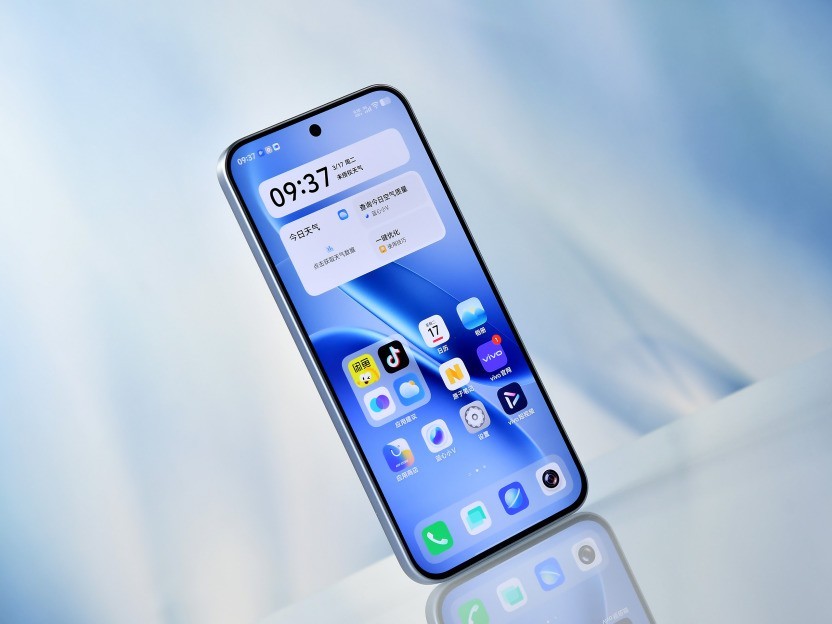 配置倒翻天罡，体验究竟如何？iQOO Z11全面评测