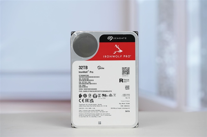 4盘RAID 0读写超1100MB/s！希捷酷狼Pro 32TB硬盘评测：百万文件快速完成备份