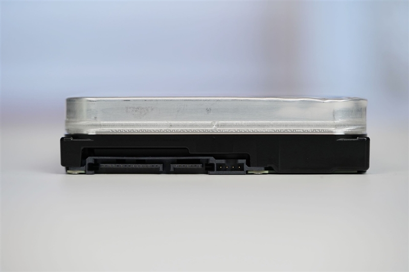 4盘RAID 0读写超1100MB/s！希捷酷狼Pro 32TB硬盘评测：百万文件快速完成备份