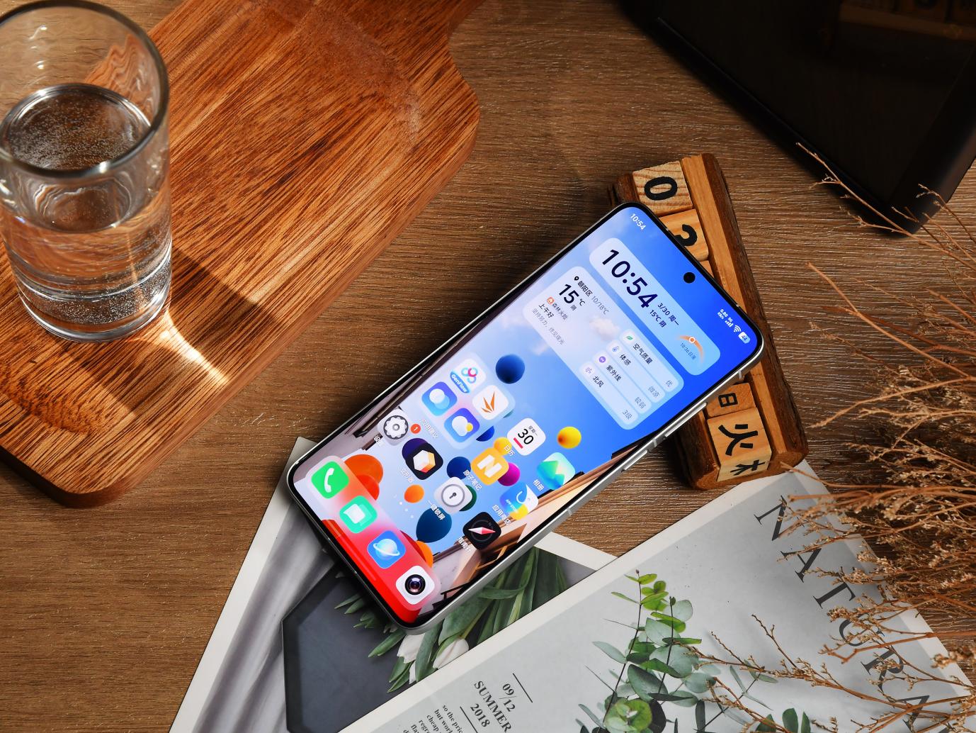 vivo X300 Ultra全面评测 手机里的“专业V单”究竟有多能打？