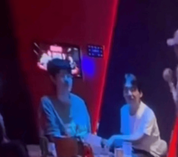 郭麒麟对接回应“KTV传闻”：是朋友家私人聚会