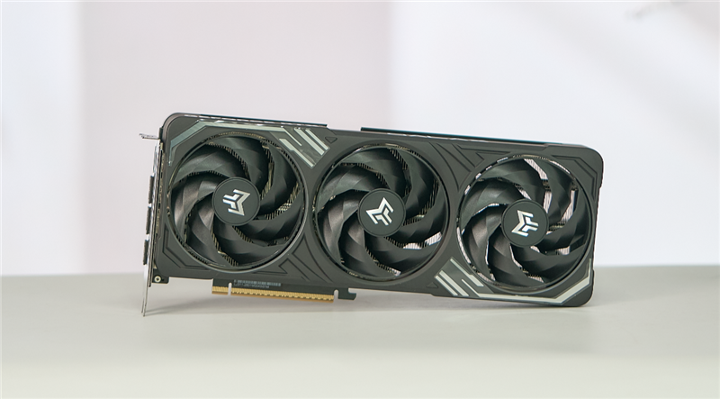 DDR4-3600 vs DDR5-5600游戏实测：低延迟与高带宽谁更适合游戏