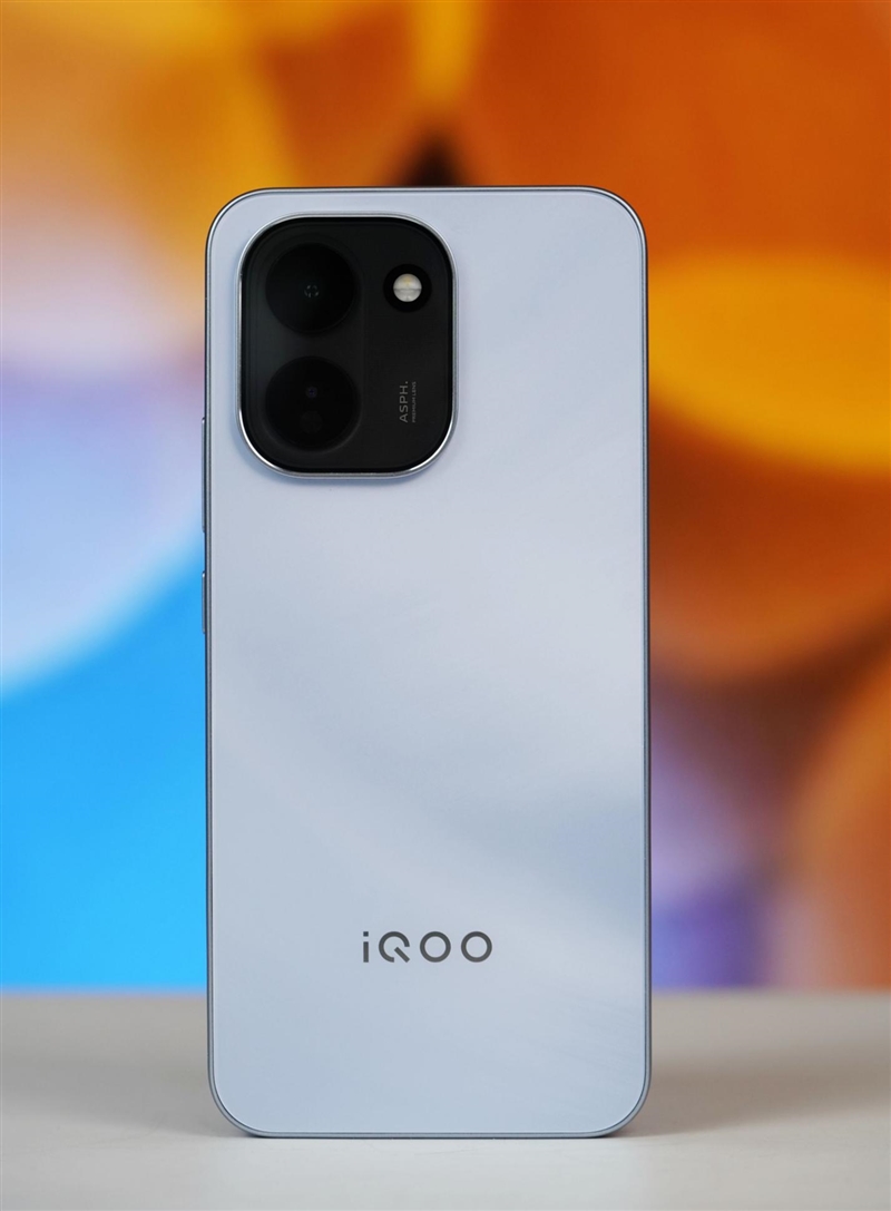 全大核性能旗舰 iQOO Z11 深度评测：165Hz 丝滑体验 游戏党真正的性价比利器