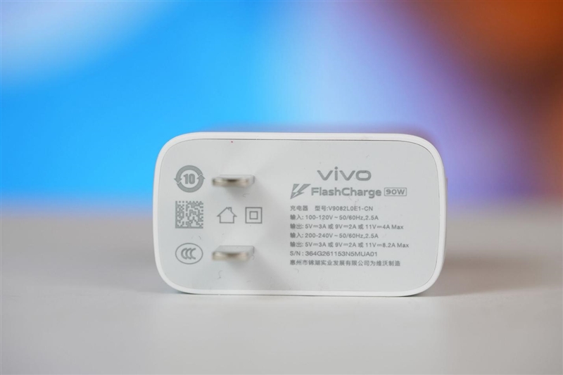 全大核性能旗舰 iQOO Z11 深度评测：165Hz 丝滑体验 游戏党真正的性价比利器