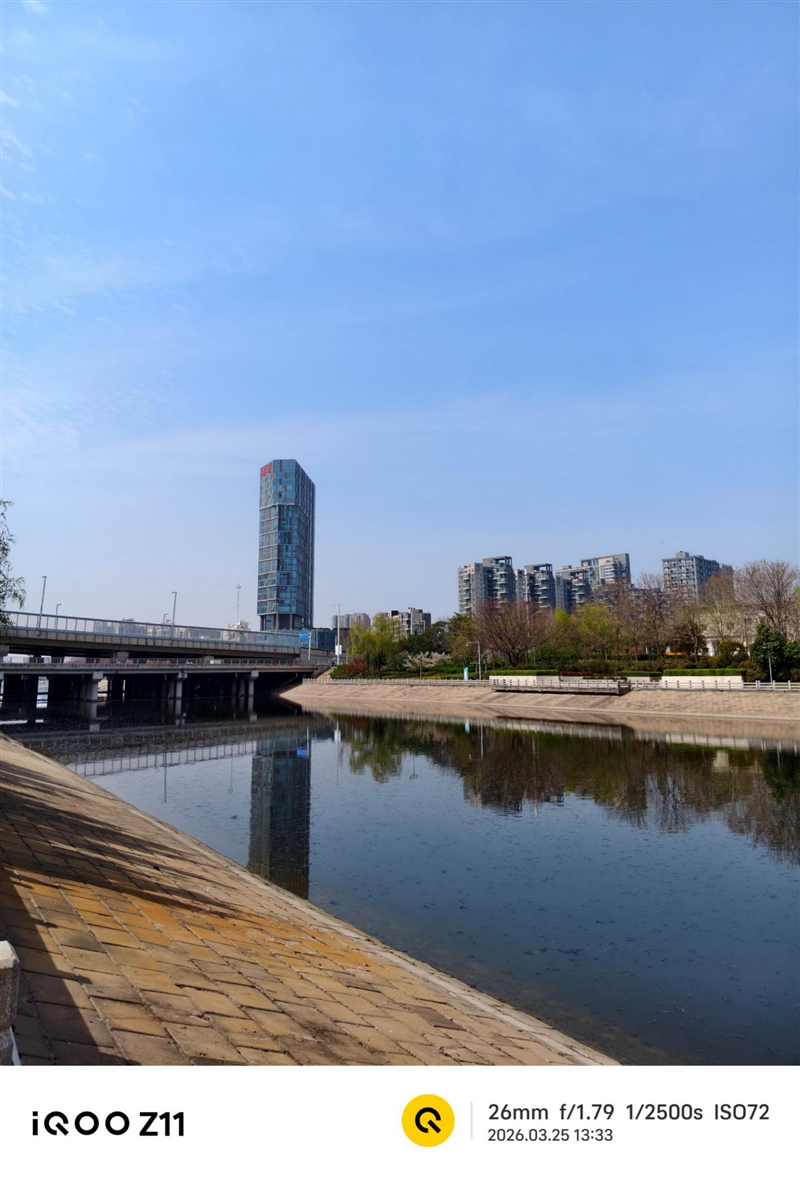 全大核性能旗舰 iQOO Z11 深度评测：165Hz 丝滑体验 游戏党真正的性价比利器