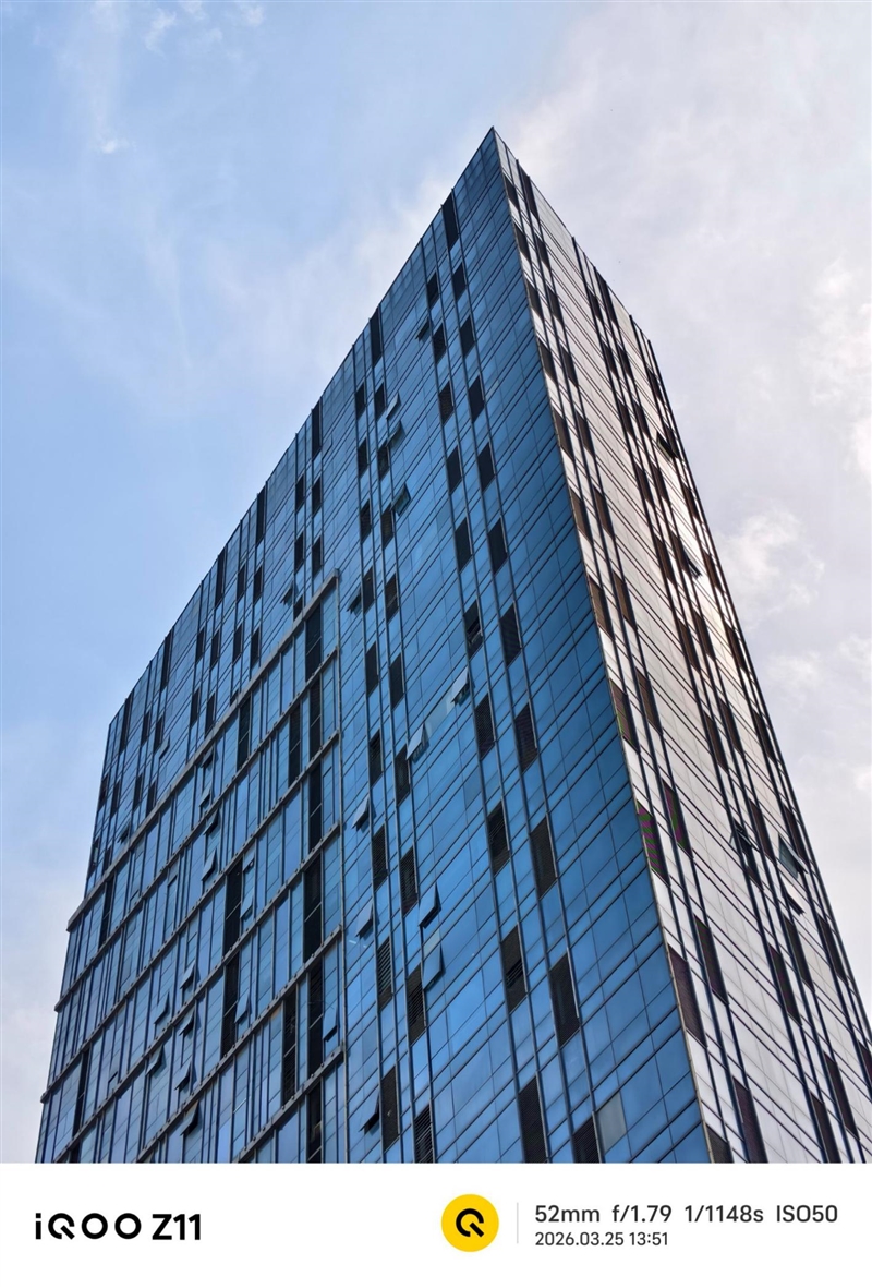 全大核性能旗舰 iQOO Z11 深度评测：165Hz 丝滑体验 游戏党真正的性价比利器