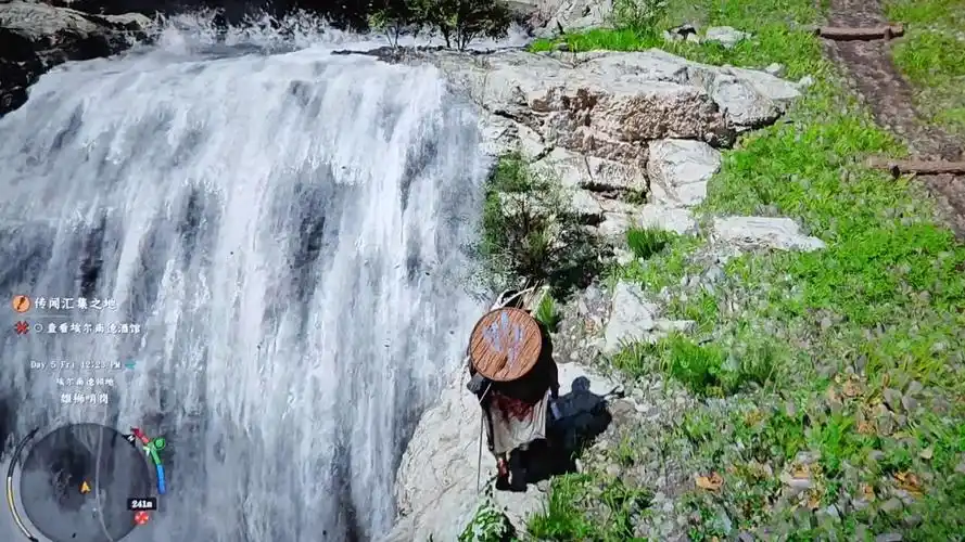 红色沙漠瀑布洞窟进入方法