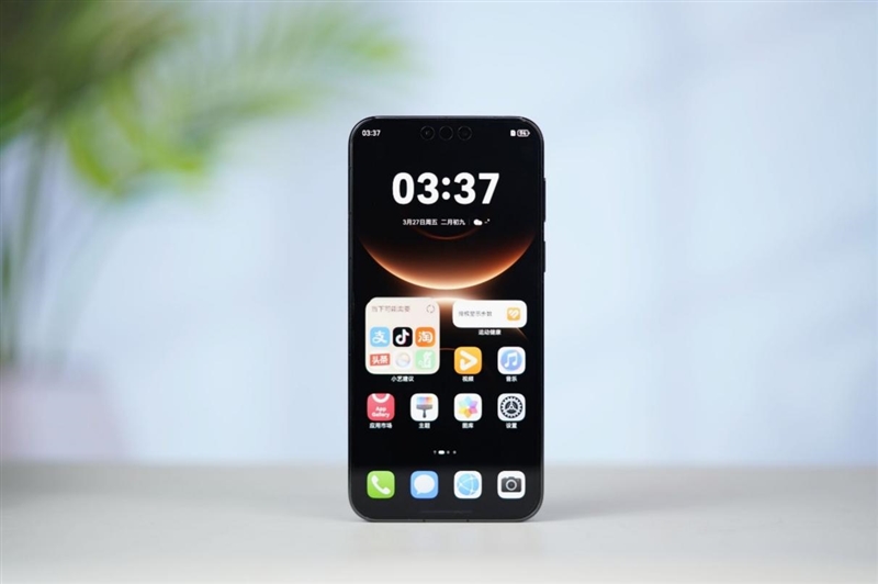 最强麒麟芯+自研风冷 华为Mate80 Pro MAX 风驰版全面评测：涡轮散热封神 性能稳到骨子里