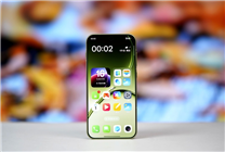 小屏不妥协配置反升级！一加15T手机深度评测：小巧玲珑的满血性能旗舰