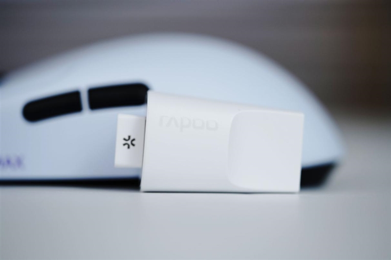 39g无打孔+原生双8K！雷柏VT0 Air MAX / VT3s Air MAX鼠标评测：轻到飞起还快到极致