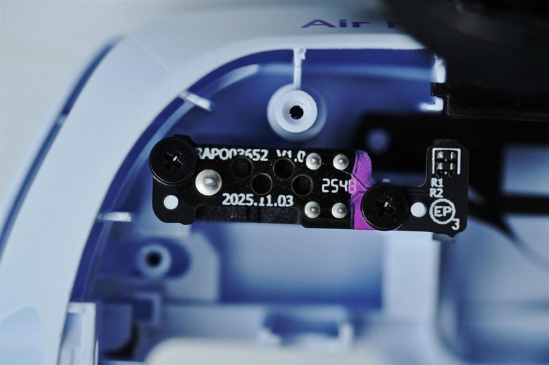 39g无打孔+原生双8K！雷柏VT0 Air MAX / VT3s Air MAX鼠标评测：轻到飞起还快到极致